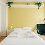 Gerusalemme M5 Yellow Studio With Closed Balcony!