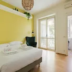 Gerusalemme M5 Yellow Studio With Closed Balcony!
