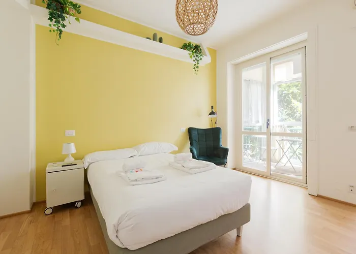 Gerusalemme M5 Yellow Studio With Closed Balcony!