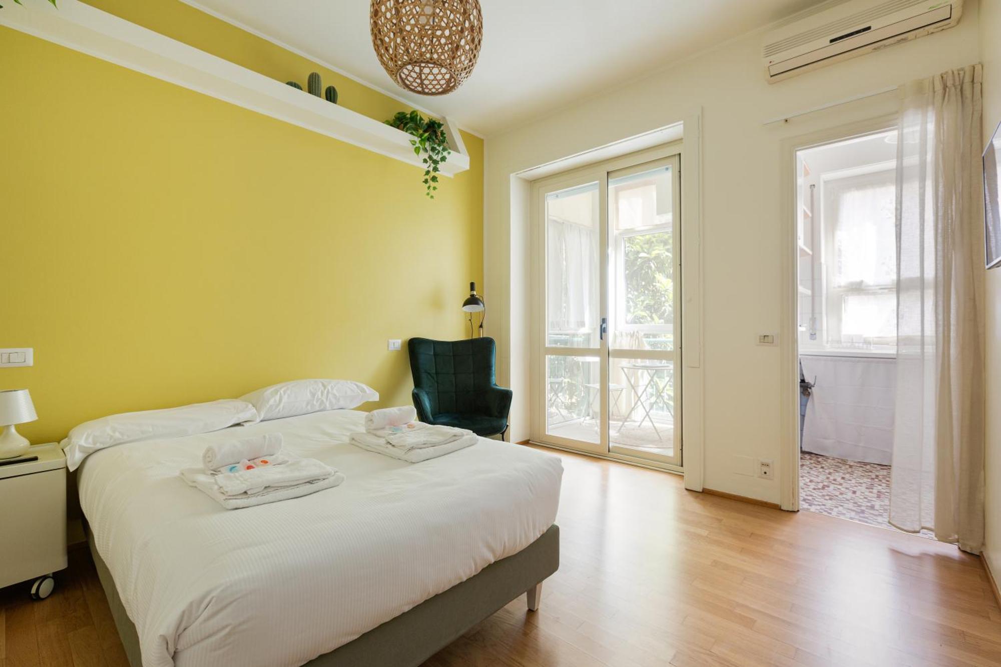Gerusalemme M5 Yellow With Closed Balcony! * Milan